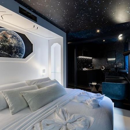 Galaxy La Tete Dans Les Etoiles Daire Riom Dış mekan fotoğraf
